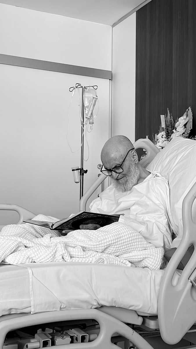 OM36__'s tweet photo. يارب أجعلهُ ممّن يقولون

﴿ ياليت أهلي يعلمون ما أنا به من نعيم ﴾

اللهم أذق والدي حلاوة الجنّة وريح الجنّة وطيب الجنّة ومسك الجنّة اللهم برد قبره و أجعله روضة من رياض الجنه اللهم أرحمه و أغفر له و تقبّله برحمتك يا أرحم الراحمين 🤍 🤲🏻 

#خالد_السلامة 
@BetaqaDaawia 
#داعم_للخیر https://t.co/4Nawqi9Drj