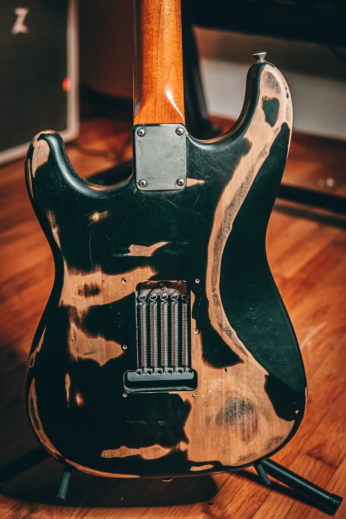 DylanWheeler_'s tweet photo. Before I trade it in does anyone want to buy this guitar? It was built by the luthier for Carters Vintage guitars. https://t.co/oIthmX1scm