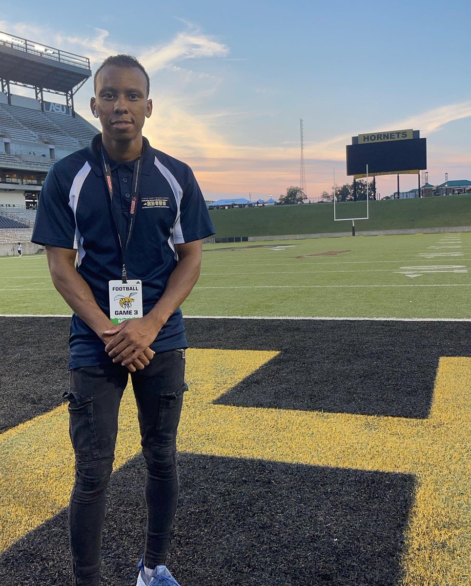 HCFPresDJJr's tweet photo. #HCFinMontgomery - See you soon HBCU fam! ✌🏽

🏈 https://t.co/LnJO4h1Hl8