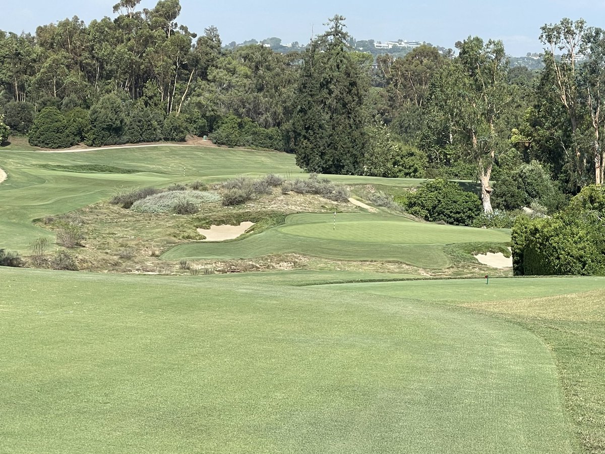 CC_Leaderboard's tweet photo. 🚨🚨  #CC2023 UPDATE  🚨🚨

Final Round 

With the official handicaps in play, Tyler gets 9 strokes

Tyler: 44 - 46 - 90

Brandon: 35 - 39 - 74

36 hole totals: 

Ty: 160
B: 155

B wins his 11th #CC https://t.co/nJ3djLNGim
