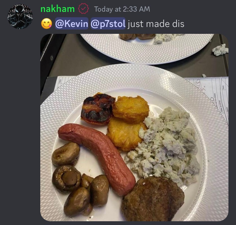QEexpose's tweet photo. The Quaternion Entertainment discord servers creations channel is currently filled with some inedible vomit inducing “meals” https://t.co/QQN6IExoJf