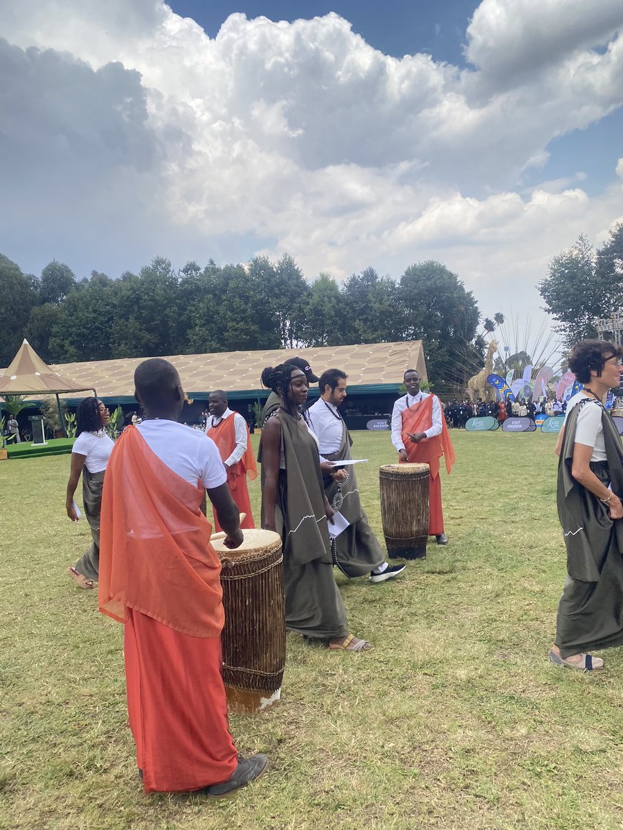 beranova__'s tweet photo. @DanaiGurira Okoye was present at the 19th #KwitaIzina edition, and the new baby born gorilla was named as "Aguka T’challa”. #KwitaIzina2023 #VisitRwanda https://t.co/cAuC6XMxxq