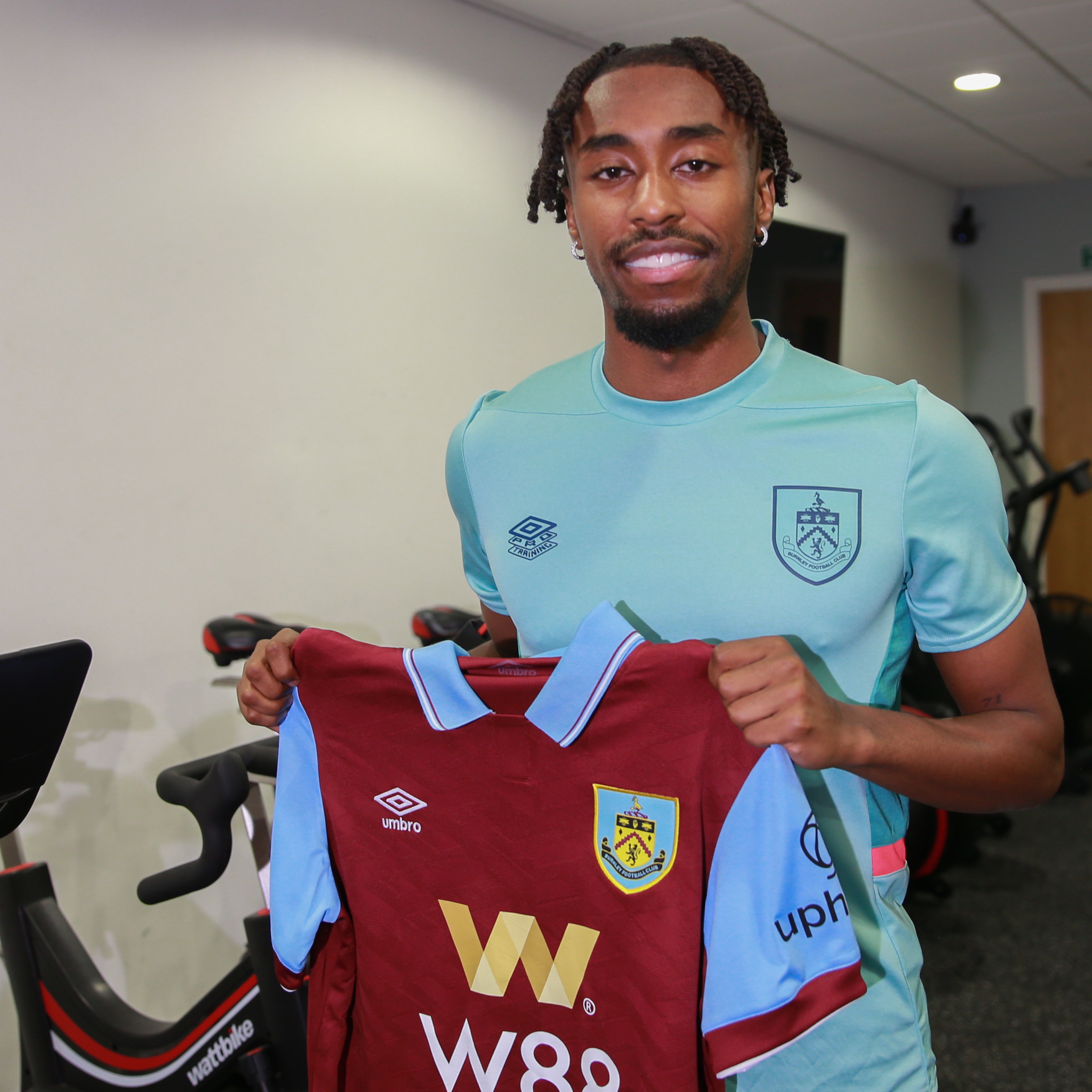 Burnley FC on X
