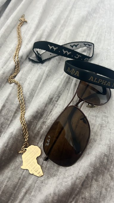 I really should&rsquo;ve cleaned my nightstand out long ago lol I haven&rsquo;t a clue which men these things belong