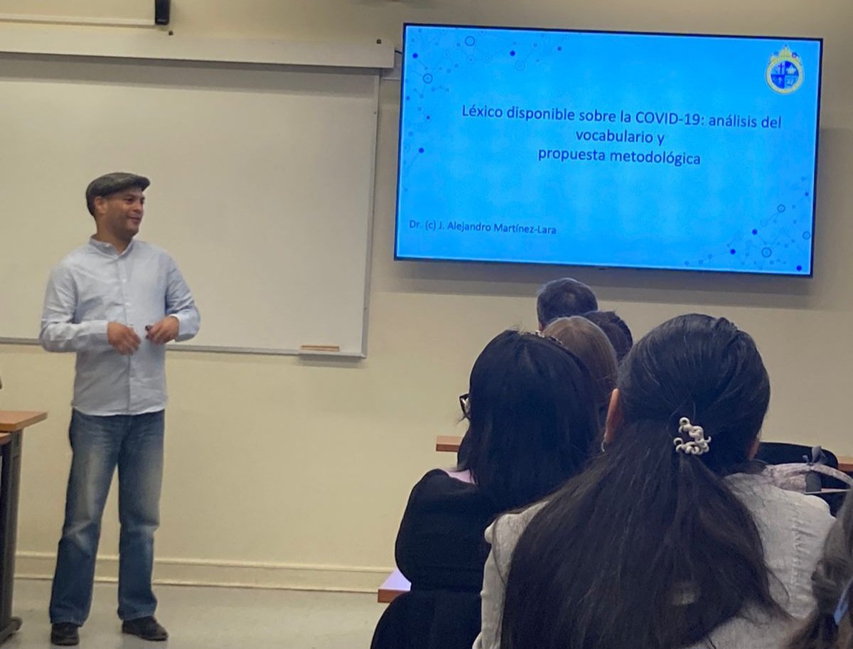 JoAleML's tweet image. En las XIV Jornadas de Postgrados en Lingüística UC @letrasuc , con esta exposición me despido muy feliz del Doctorado... Ahora a preparar la defensa de tesis! @ArtesLiberalUAI