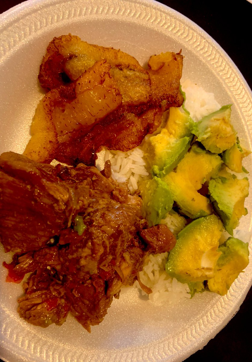 White rice , stew pork , avocado and fried plantain - #healthyfood #Dominicanfood