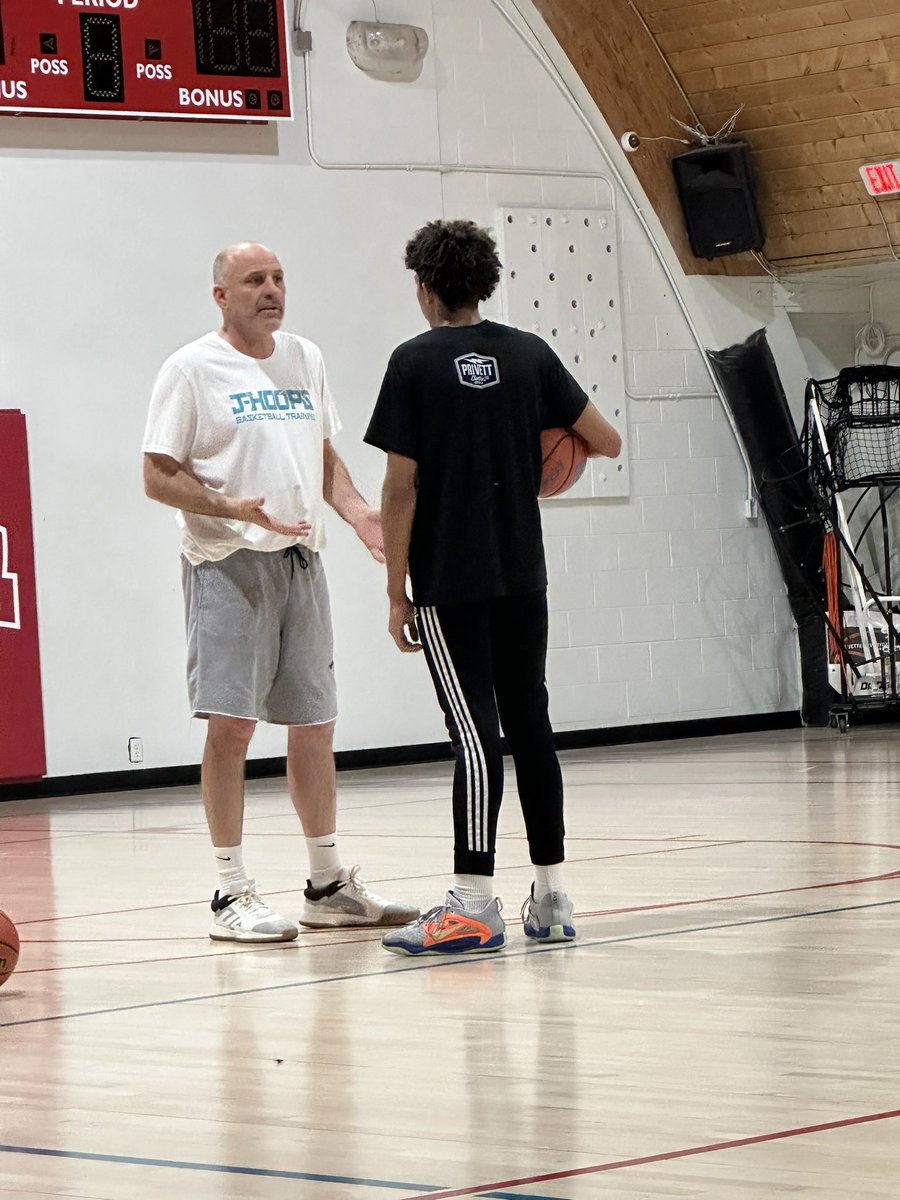danielstevers's tweet photo. National JHOOOPS day.π€π€ Beyond Grateful for everything you have done for me and family. Great Person and Mentor. Thank you Jhillππ (might be contender for most jhill shirts ever lol) @coach_bmase @AbqBballClub #JHOOPS https://t.co/ZtMksUewBy