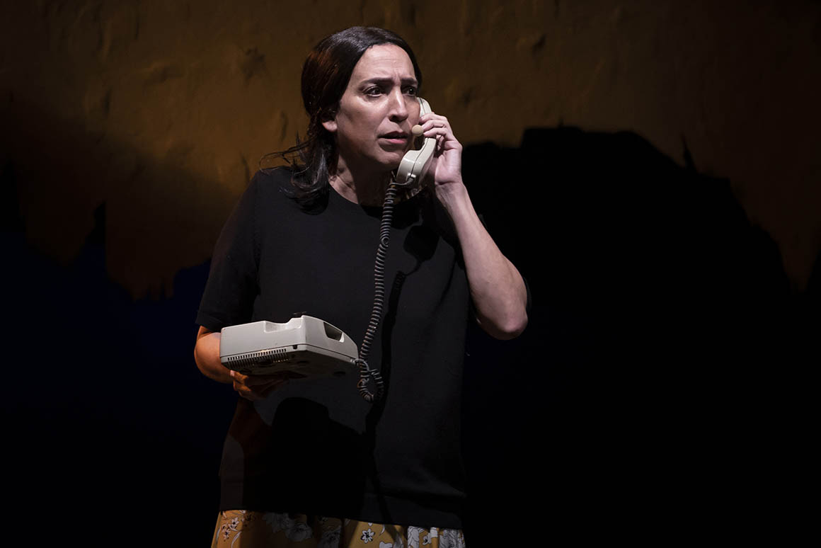 entrevistas_pe's tweet photo. Los ojos, obra de @pmessiez, se estrena hoy a las 8:30 p. m. en el teatro de la @UdelPacifico. Actúan: Alejandra Guerra @lejiwar, Lucía Caravedo, Daniela Trucios y Brian Cano. Entradas en @joinnus #LosOjos #Teatro #TeatroPeruano #Drama #PabloMessiez Prensa: @CarlaRevilla 🎭 https://t.co/d2tRgnB83b
