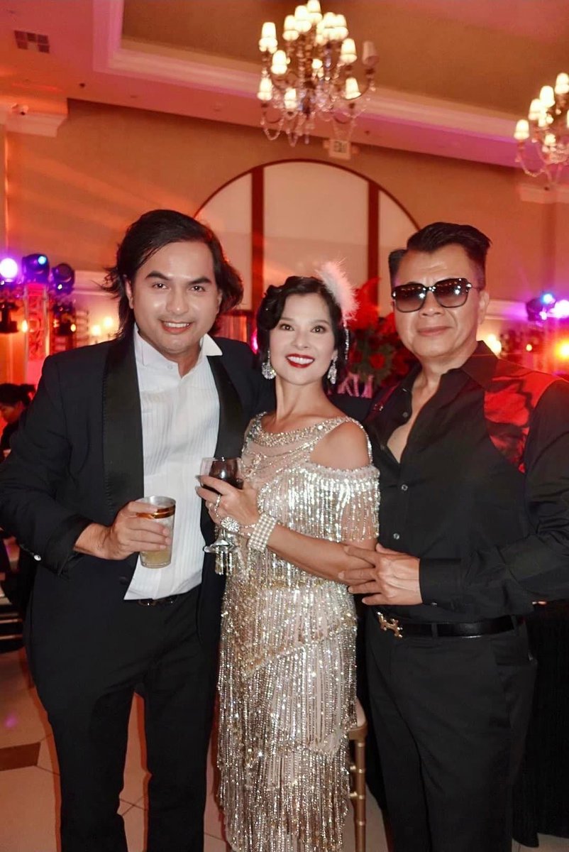 ductien's tweet photo. Sao Việt tại Mỹ quẫy trong đêm sinh nhật bà trùm The Kickin' Crab lộ diện https://t.co/dLz5laE0iS