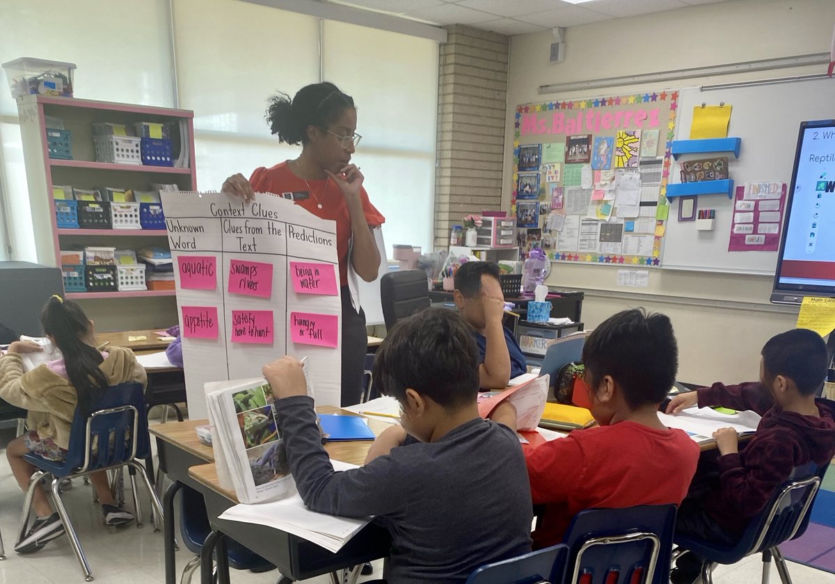What a perfect day to focus on student discourse during Amplify CKLA lessons! Kiana Johnson modeled a lesson today for these amazing and engaged third graders in @AldineISD. #UnTappedGenius #studentvoices