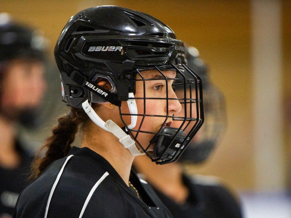 First-ever female draft pick Chloe Primerano remains in mix with Vancouver Giants for second training camp theprovince.com/sports/hockey/…