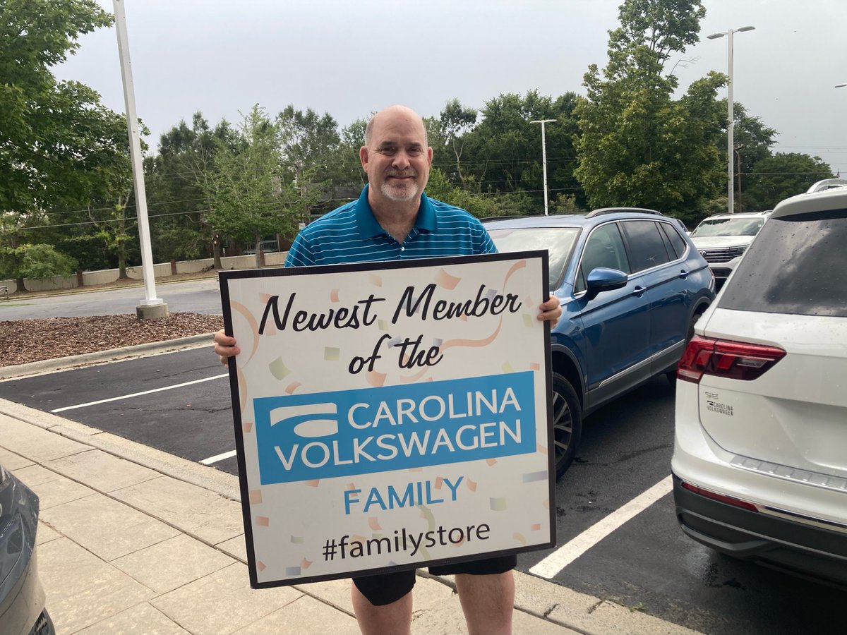 BwebbVolkswagen's tweet photo. Say hello to one of our newest members of the Carolina Volkswagen Family! #familystore #volkswagen #hello # https://t.co/Kdji8vuIRc