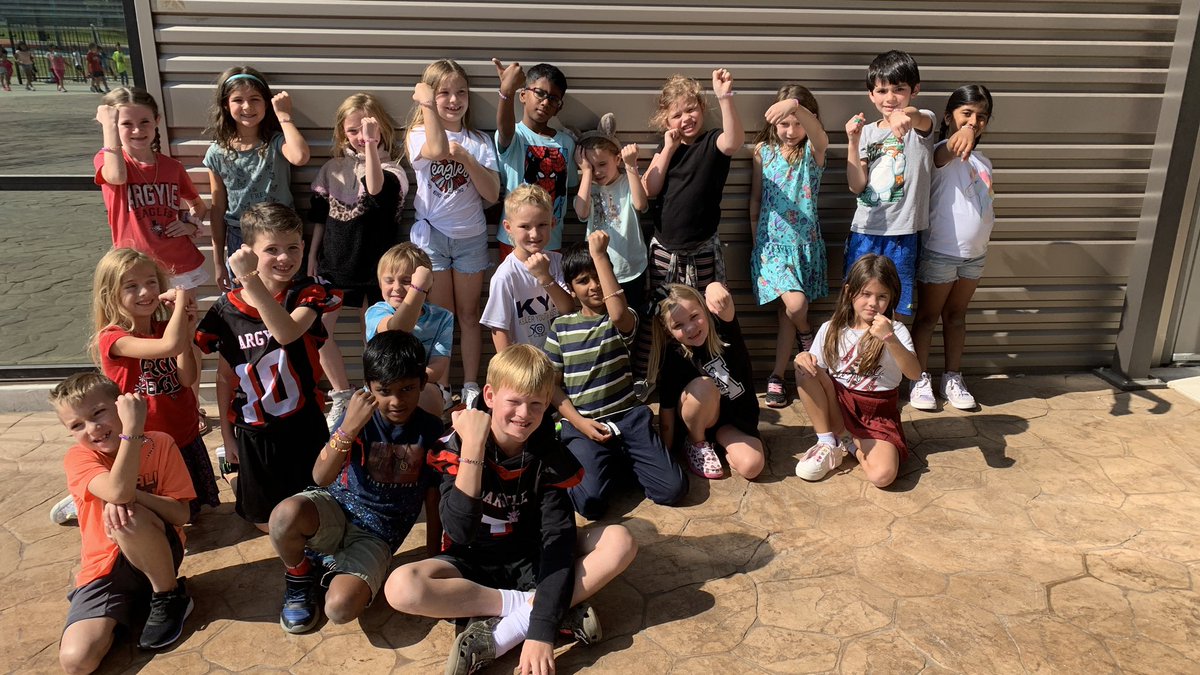 We read The Invisible Boy this week and made kindness bracelets that changed colors in the sun to remind us to just be nice! #TogetherWeSoar
#Argyleisd