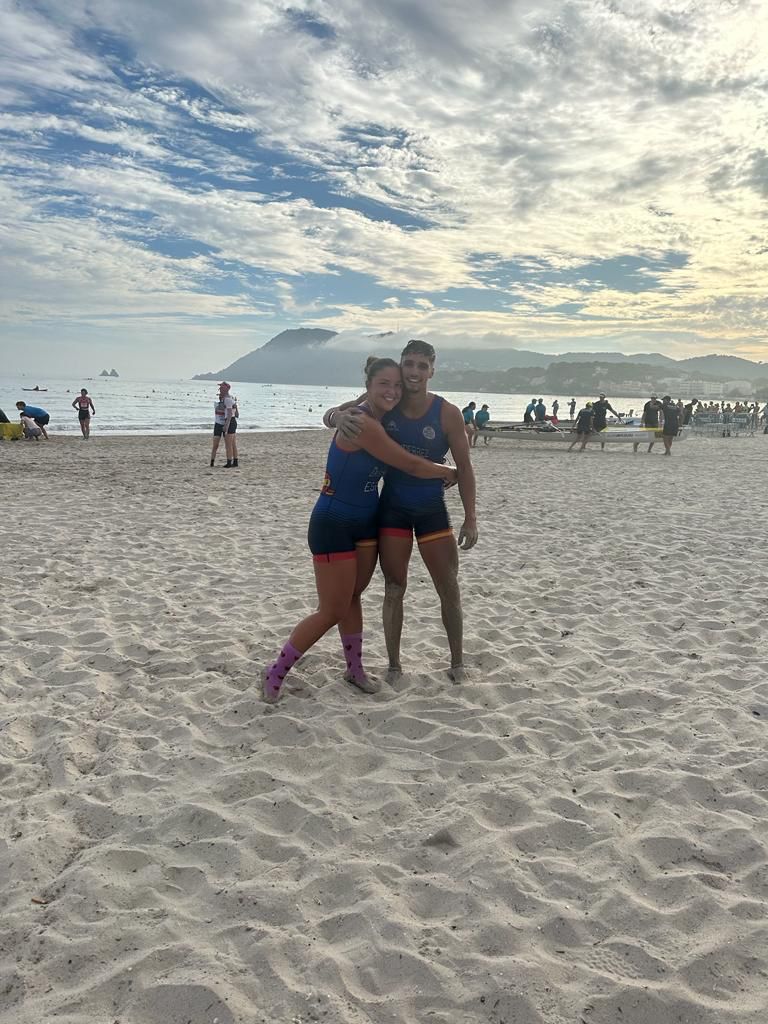 remoandaluz's tweet photo. Resultados del #remoandaluz en la primera jornada del Campeonato de Europa de remo de mar y beach sprint de Francia
🥇MCM1x @adrianmiramonquiroga
🥈CCW2x @rcmediterraneo
🥈CCM4x @carlosgb.15 @emilio_flz
🥉CCMix2x @rcmediterraneo https://t.co/dPHT2jELSc