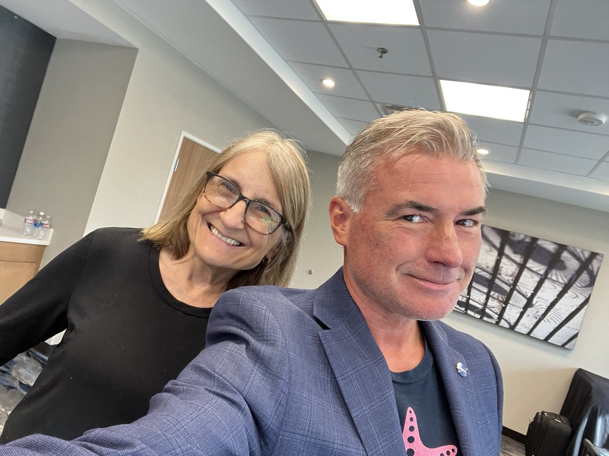 TampaBaySTEM's tweet photo. There are days you work. And then there are days you work with astronauts. 🤓🚀♥️💙🏴‍☠️ @STEMecosystems @NSTA  @nselascience  @STEMFuse @STEMNext @clubforfuture @NASA_Johnson @SpaceX @SpaceFlorida  @Wipro https://t.co/gfjyfS1es3