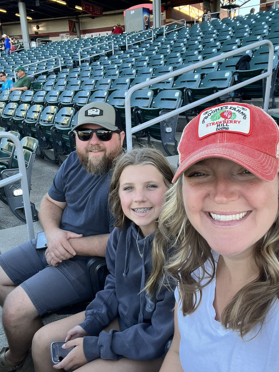 Take me out to the ballgame! ⚾️ Go, Locos! <a href="/LansingLugnuts/">Lansing Lugnuts</a>