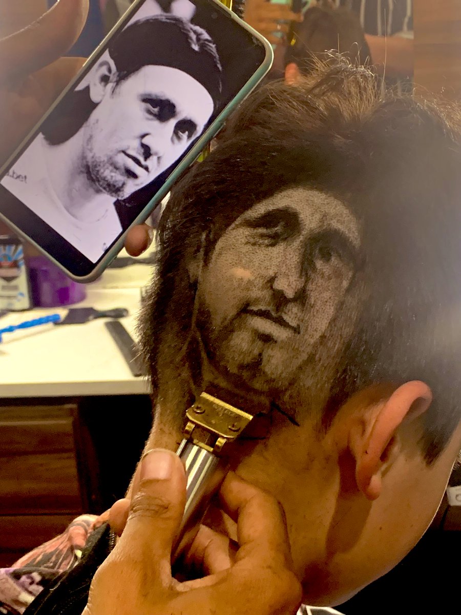 luisbutti's tweet photo. Defina Ídolo

Arte do ótimo Robinho Barber do Camarote Arena Kids

E o dono do cabelo é o filho do grande Gil Nakano 

@IDCorinthiana https://t.co/XqlcoRnwKr