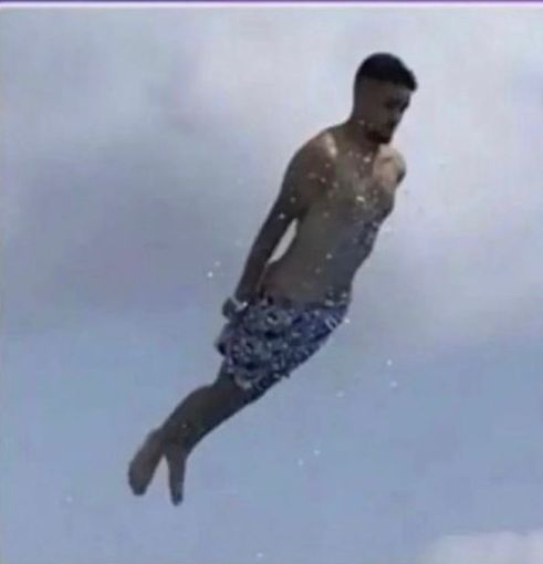 Galerimde ne işi var bunun