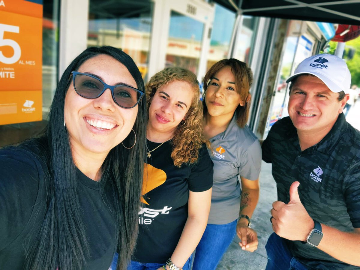 NEFFGEN's tweet image. LOVE seeing our happy customers flooding our doors here in South Florida to take advantage of the amazing offers available at @boostmobile !! We have some amazing events lined up so stop in this Labor Day weekend to check them out! @BoostAJP @seanlee9 @BoostKelly   #BoostLaborDay
