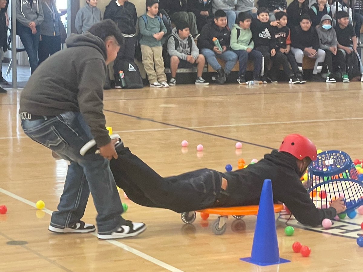 EAHallMS's tweet photo. Ready Set Gooo!!! Yesterday, for our first Crew Competition, the Super 6, Spirited 7 and Elite 8 crews all competed in a game of Life Size Hungry Hungry Hippos. 

The Elite 8 came in 1st place🥇but everyone had a great time!! https://t.co/Vab1ViagI7