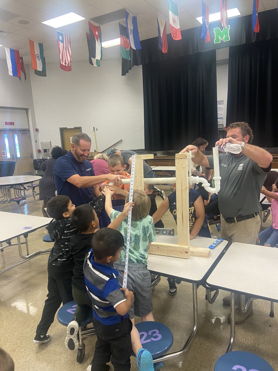 Our first graders had the opportunity to connect their @eleducation module to the real world thanks to community visitors who presented our students with a variety of tools they use daily to perform their jobs. 🔨🪛@MLEmustangs @JCPSDL @JcpsElemEla #BRAVINGforExcellence