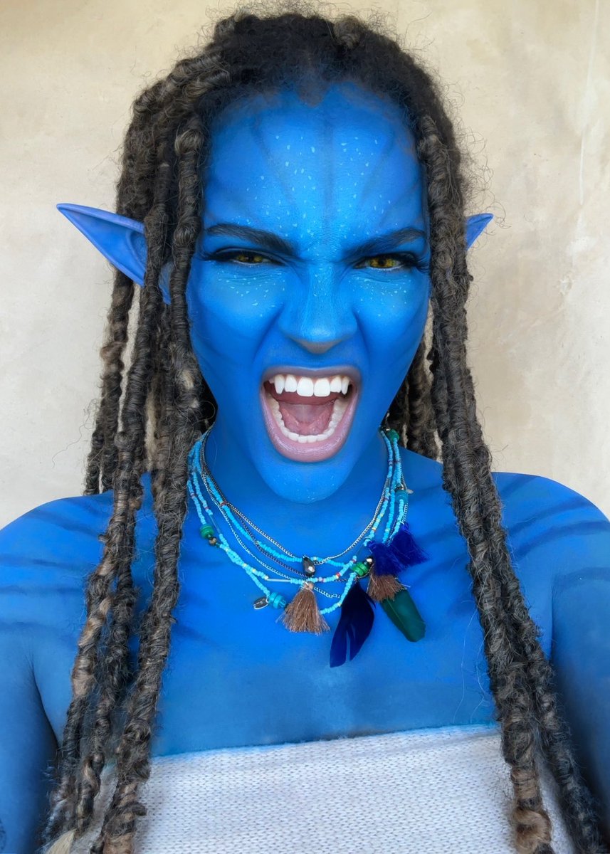 Sydeon's tweet photo. Neytiri 🩵
Finally got around to cosplaying the character that inspired my OG name ☺️ https://t.co/yoRGmKfqG8