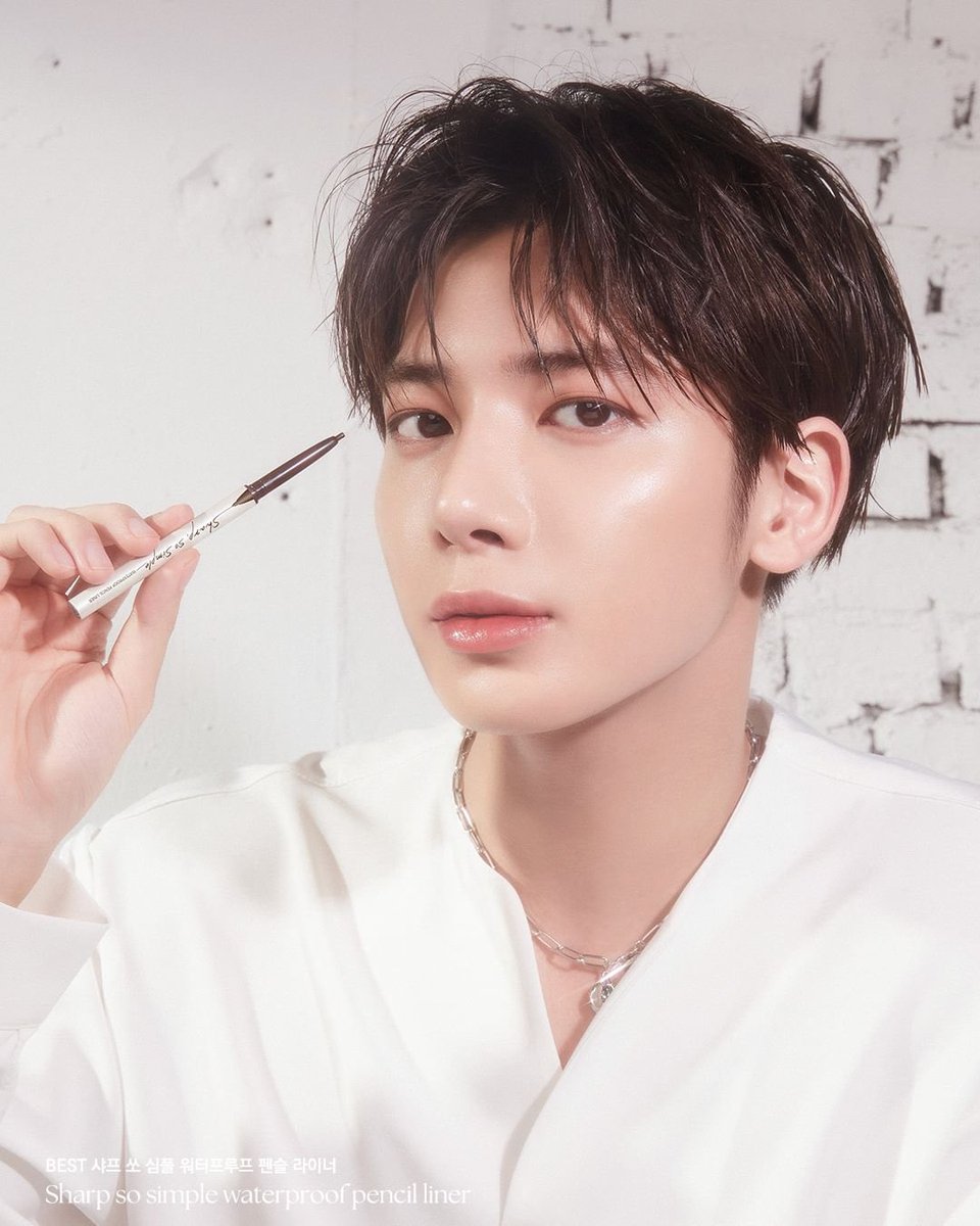 ParaguayTaehyun's tweet photo. 📸 | IMAGENES 

Imagenes promocionales de Taehyun para CLIO Cosmetics 💖

#태현 #TAEHYUN #4thGenGoldenBoy #TOMORROW_X_TOGETHER #투모로우바이투게더 @TXT_members @TXT_bighit 

-🐿 https://t.co/81g0qj0hAn