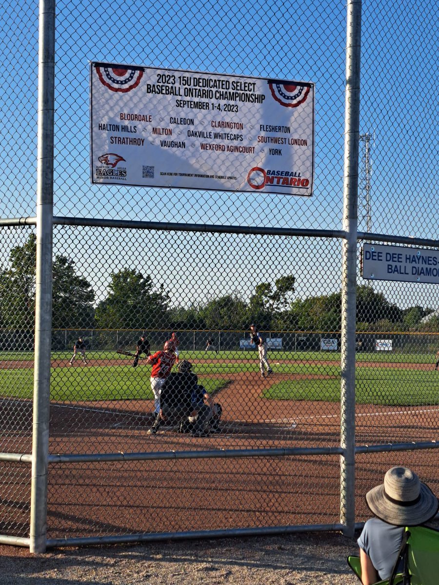 stubbeee's tweet photo. 15U Select has started in Halton Hills. #RaiseTheBanner @BaseballOntario https://t.co/CPSw4xhqBq
