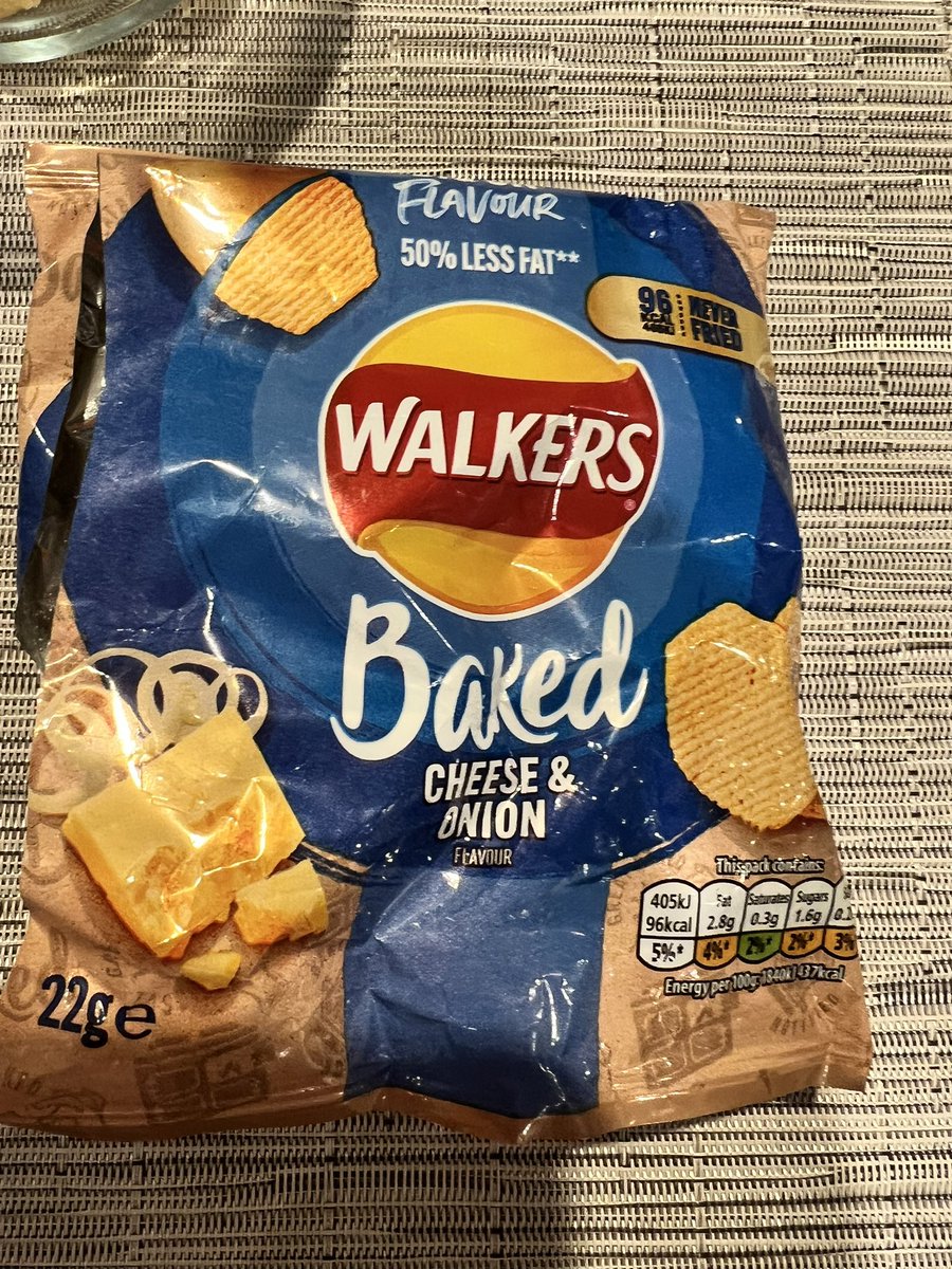 Alex__Maynard's tweet photo. @walkers_crisps 50% less fat?? 50% less crisps!! #nofilter #nomessingaround #nocrisps https://t.co/FEqUXo317L