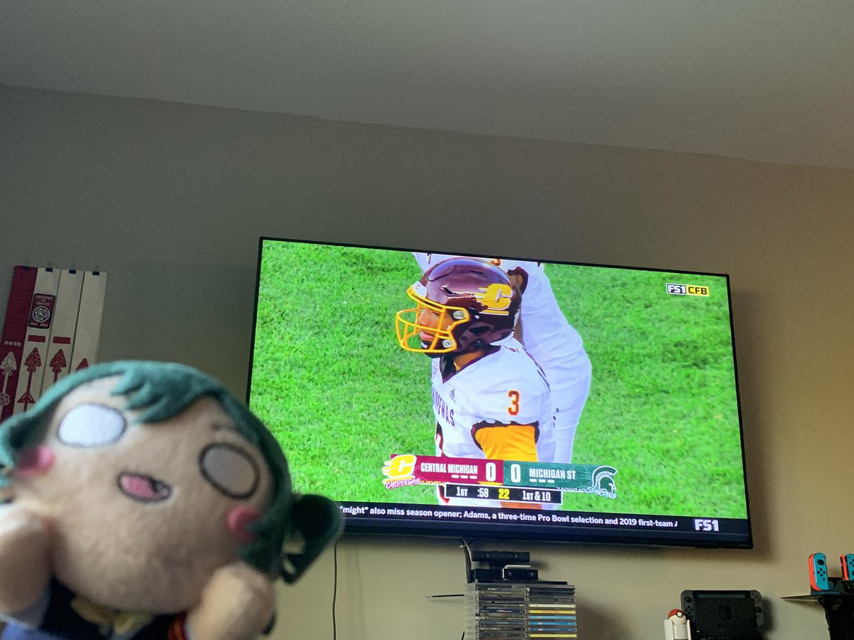 Ucchi ☀️ tweet media