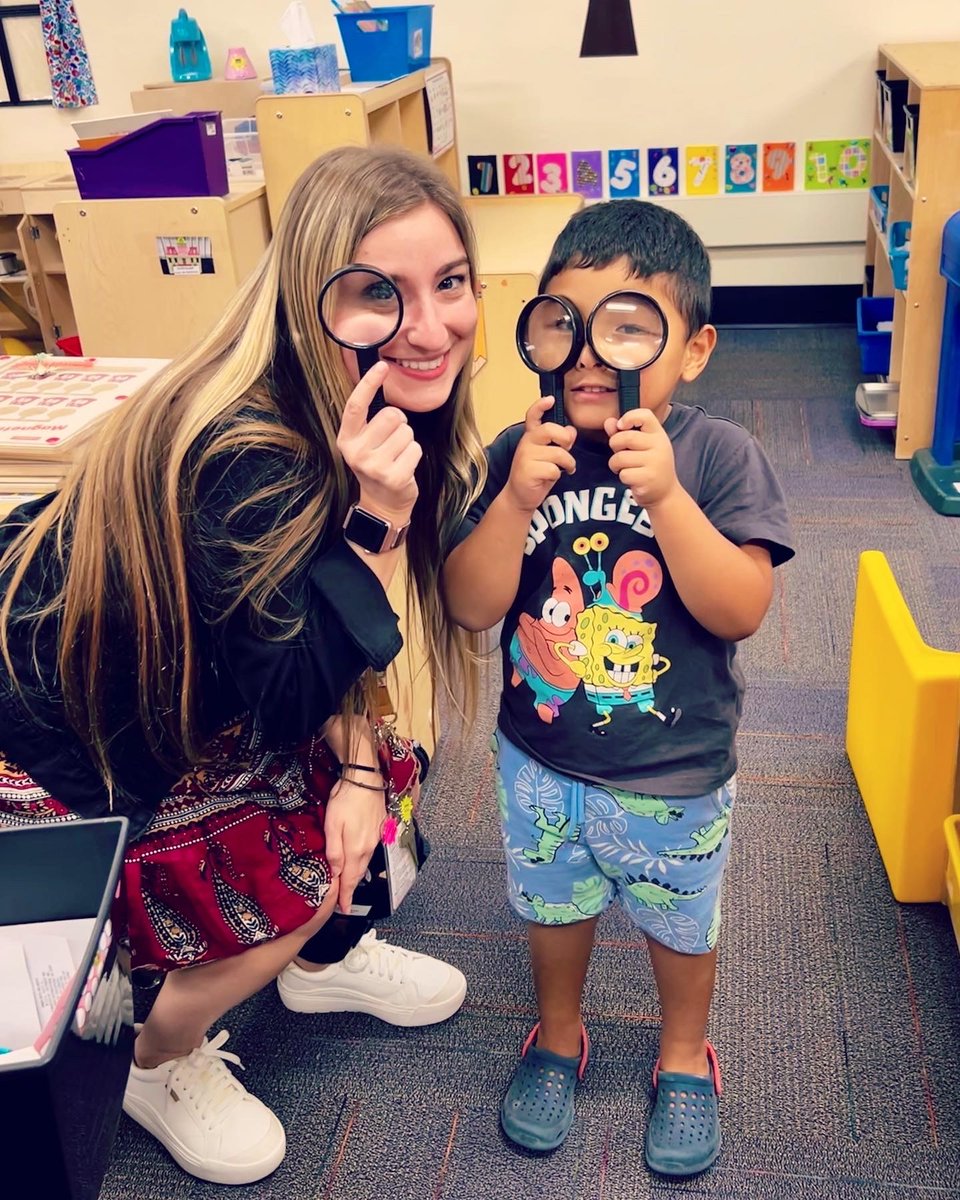 ELCTBE's tweet photo. The TBE Team had so much fun with our Sprouts the first week of school! Happy Friday!😊🌱📚 #WeareELC #54asone https://t.co/Wy94mYRHC9