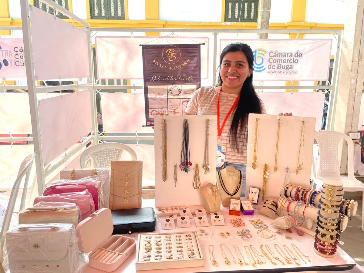 camarabuga's tweet photo. TULUÁ | Estamos presentes en la feria multisectorial Agroturismo Sostenible y Negocios 2023, que lidera la @camaratulua
Cinco empresarios de la #CCBuga participan de esta vitrina comercial que estará abierta todo el fin de semana con una variada programación. https://t.co/0ewP4dUr4j