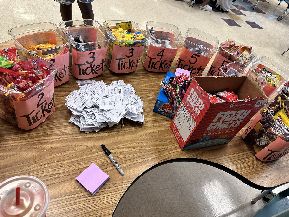 King Science & Technology Middle tweet media