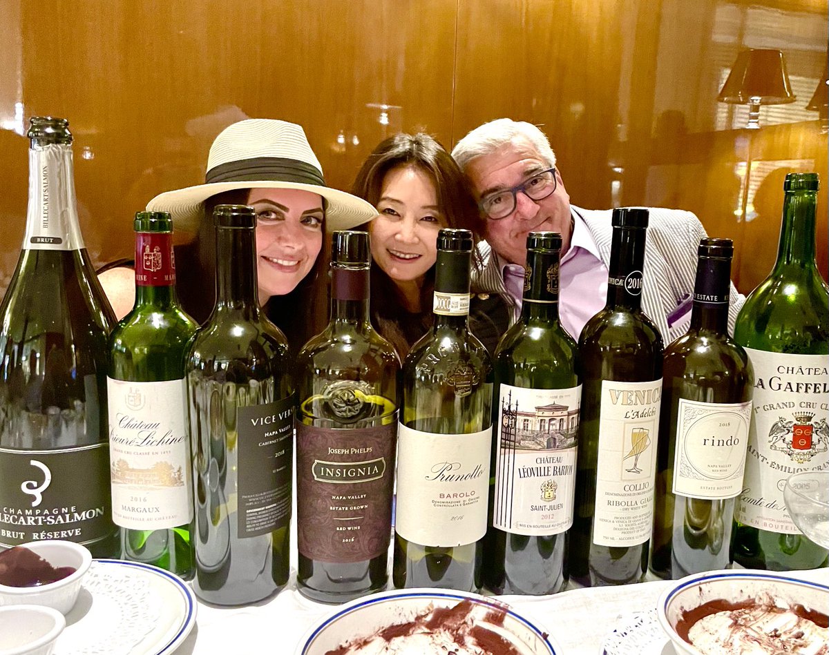 eatinglasvegas's tweet photo. It’s amazing how much fine wine you can drink when you’re in the right company... ⁦
⁦@Cipriani⁩ 
#ProperLunchBunch 🍾🥂🍷 https://t.co/RXwKiXzB8B