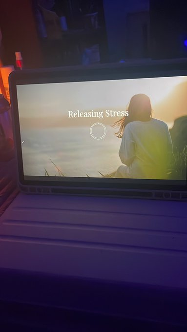 Doing my own hypnotherapy 🥰 https://t.co/KzuwdCQyTJ<a href="/tag/live"class="tags"><span>#live</span></a>
