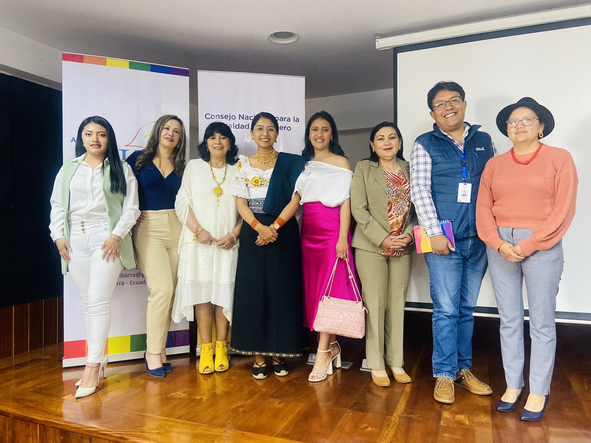 CIgualdadGenero's tweet photo. #HoyCNIG |Realizamos el Evento de Difusión de la Agenda Nacional para la Igualdad de Género #ANIG 2021-2025, dirigido a las nuevas autoridades electas para el período 2023-2027 de los Gobiernos Autónomos Descentralizados de la provincia de #Imbabura #Carchi y #Esmeraldas 🙌🇪🇨📗 https://t.co/GHvo54sQMb