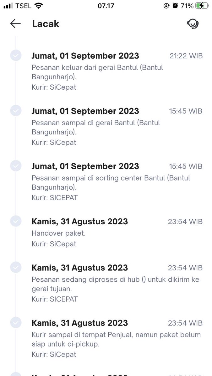 ismayunda's tweet photo. Belanja di @TokopediaCare pengennya 1-2 hri sampai, jadi beli di sleman, dikirimnya ke sleman. Belinya hari senin sampai hari sabtu belum sampai. https://t.co/2T8MdPe4Lp