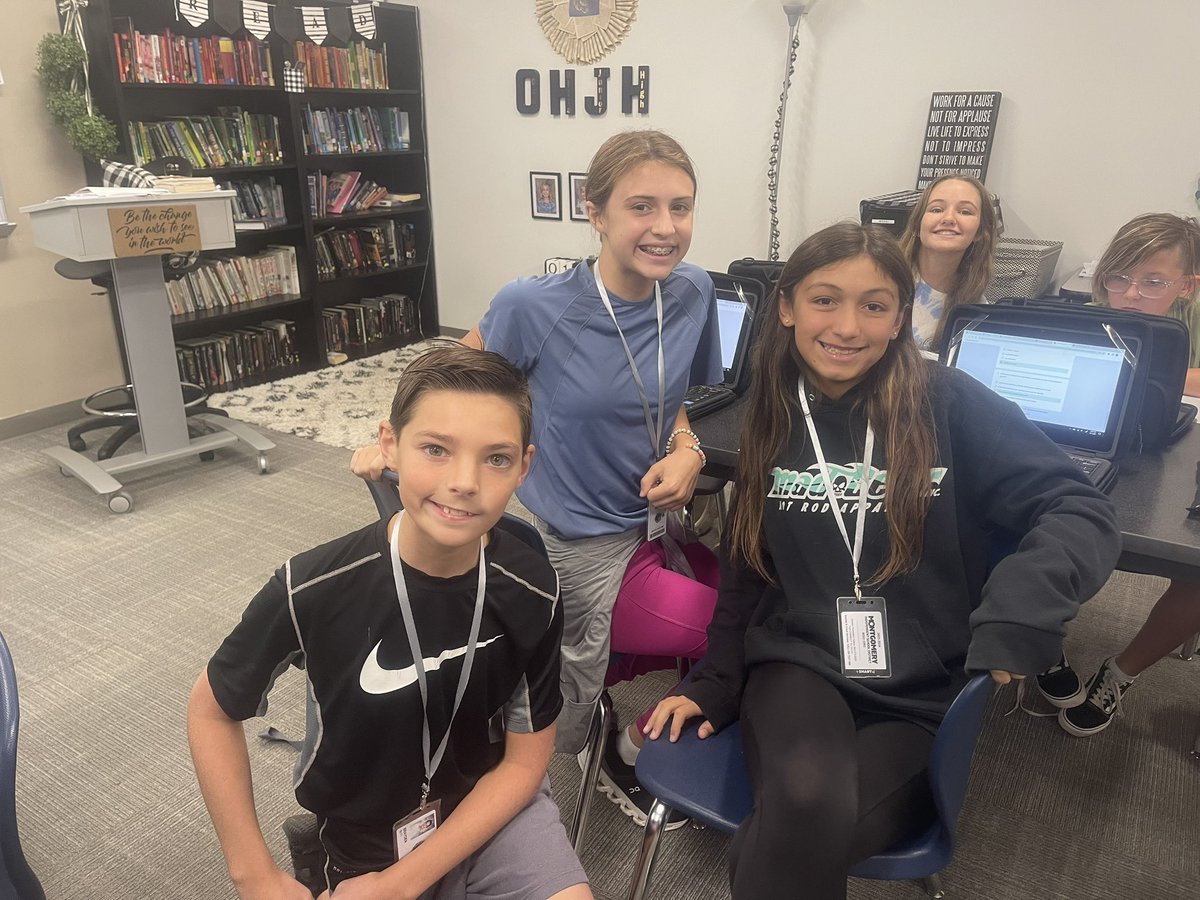 nikkimullinnix's tweet image. Today students used text evidence to complete a virtual escape room. They had a blast and I loved watching them figure it out! #LionsLearning #OHJH