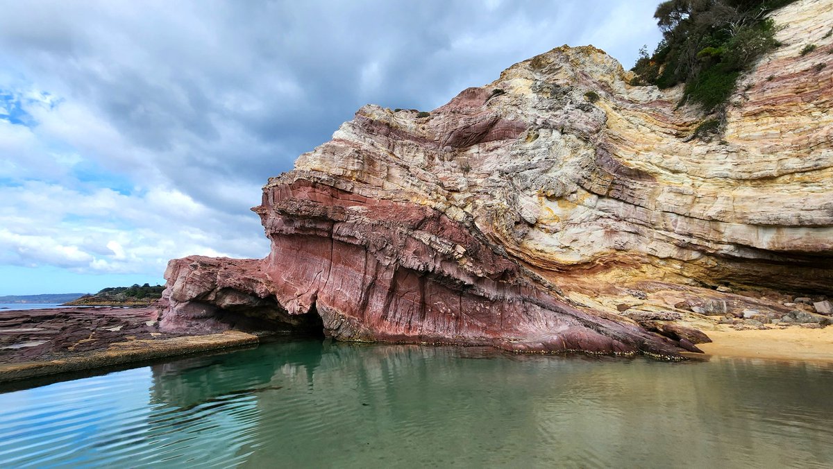 tilytravels's tweet photo. Aslings Beach Rock Pool, Eden, New South Wales, Australia. #beach #roadtrip #travelblogger #SapphireCoast #BegaValley https://t.co/muZLiWR8M8
