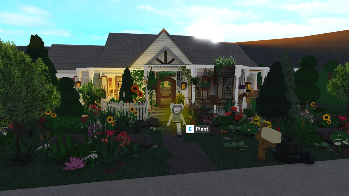 sarahstrawhat's tweet photo. @bmblb_bloxburg i could never manually water all my plantss😭😭😭😭 https://t.co/CuzLWbgJSB