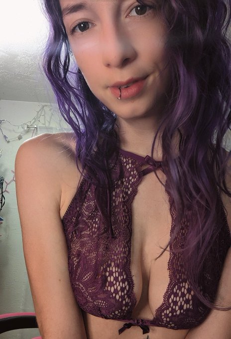I love making custom videos because it's such a great opportunity to hear naughty fantasies! I love hearing<a href="/tag/manyvids"class="tags"><span>#manyvids</span></a><a href="/tag/manyvidscustoms"class="tags"><span>#manyvidscustoms</span></a>