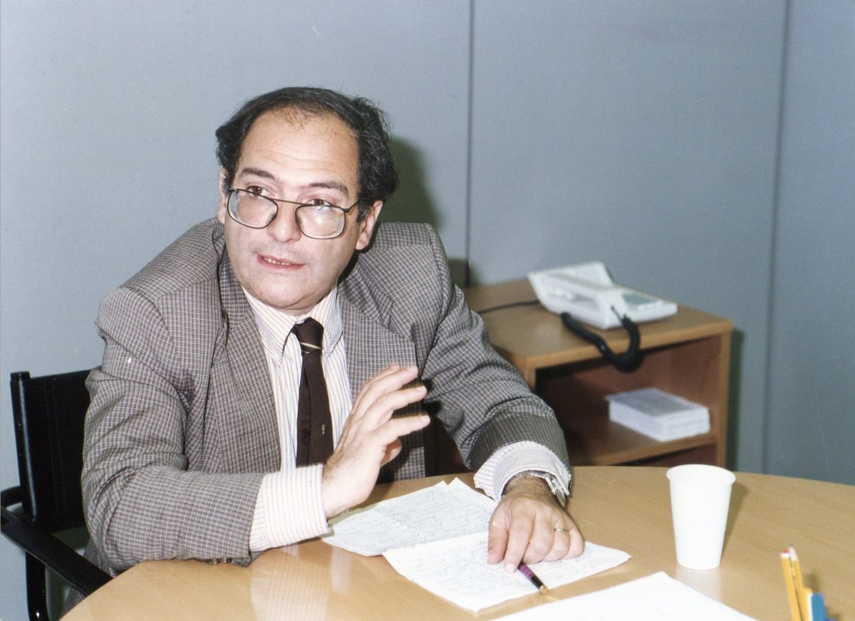 jferrerbeltran's tweet photo. Con ocasión del 30 aniversario del fallecimiento de Carlos Nino, comparto esta entrevista sobre la falta de espíritu crítico en la academia jurídica argentina de ese momento. Para Nino la solución era apostar por tener más profesores-investigadores de tiempo completo. https://t.co/M8DPONDL95