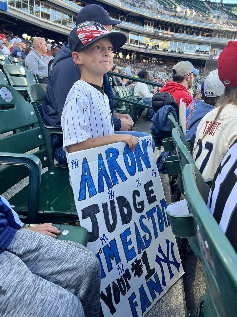 Amber03682155's tweet photo. @TheJudge44 this kid will be at tomorrows game, 1st base line, 1st row more towards right field! If you could take a picture with him, you would make his year! He will have the same sign! https://t.co/bC6po1fSt6