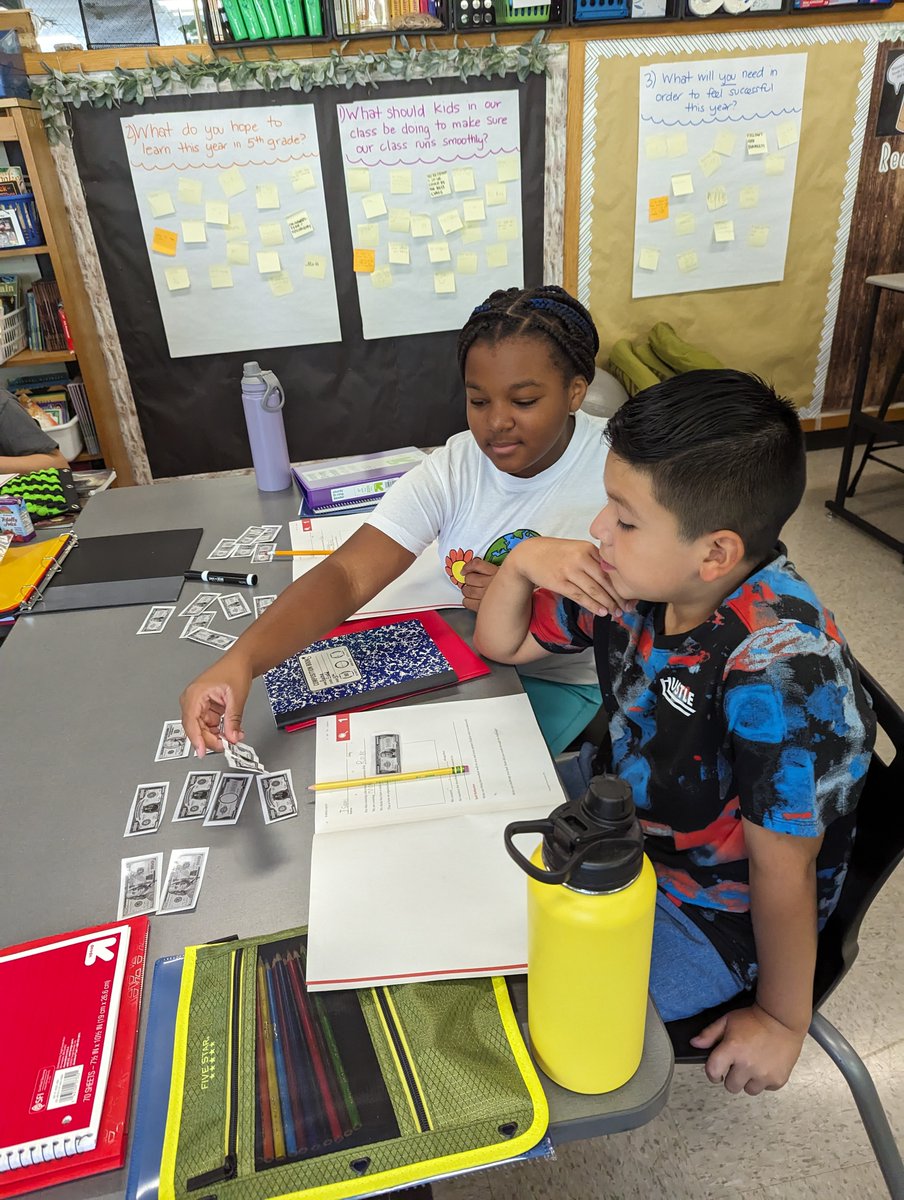 Mrs. Honsa tweet media