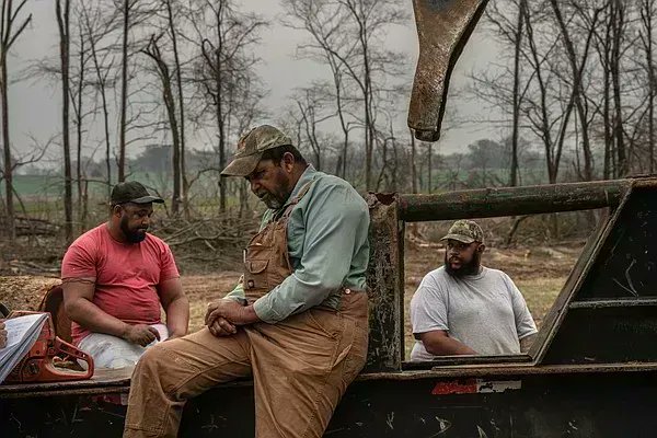 Black farmers fight to get a fair deal as state takes land for Tennessee Ford plant roadway near the new BlueOval City campus, but the state is offering them a fraction of what their land is worth  bit.ly/3sv3CB7