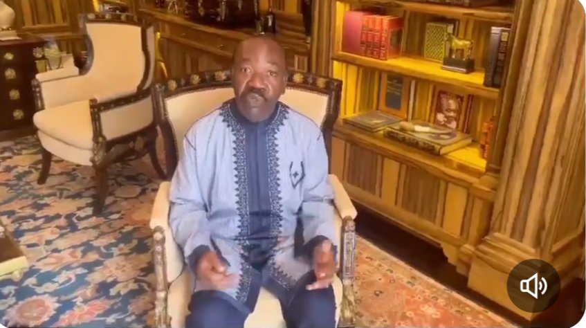 Pathetic! K se passe t'il dans la tête d c Africans o pouvoir pr servir les intérêts d puissance étrangères, malmènent le pple dont ils sont censés émaner, et finissent...ils ne comprennent tjrs pas? Bref, k ls gabonais fêtent o moins ca 🎉
#bongo