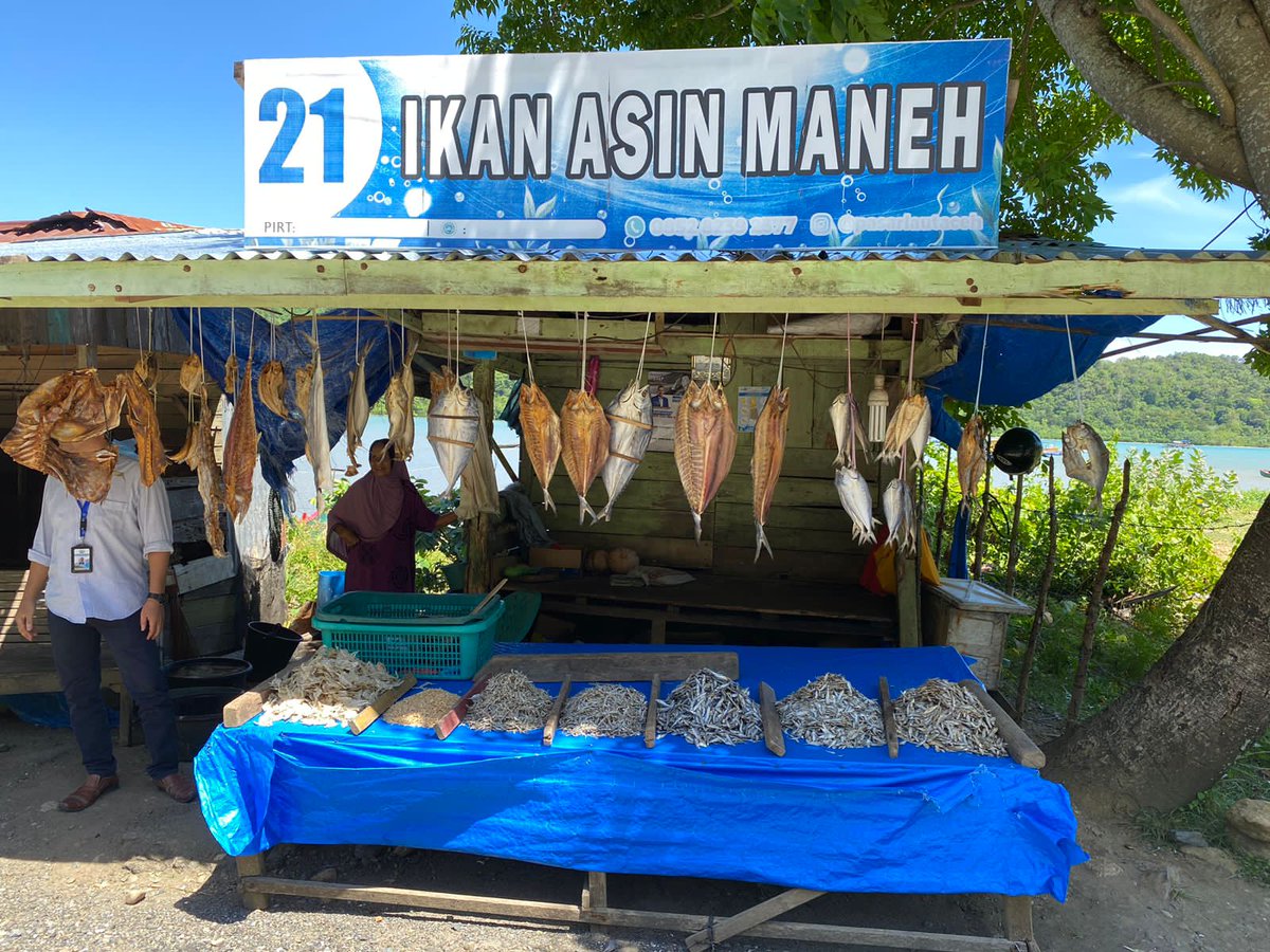 kkmb_mina's tweet photo. Pengolah Ikan Asin Dusun Lhokseudu, Desa Layeun, Kecamatan Leupung, Aceh Besar didampingi TPUKP Aceh Besar https://t.co/yFfiTyAs7M