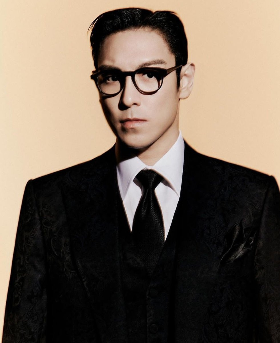 tttoparchive's tweet photo. T.O.P

#TOP #TTTOP #CHOISEUNGHYUN #최승현 #탑 https://t.co/4u9kNCkZzz