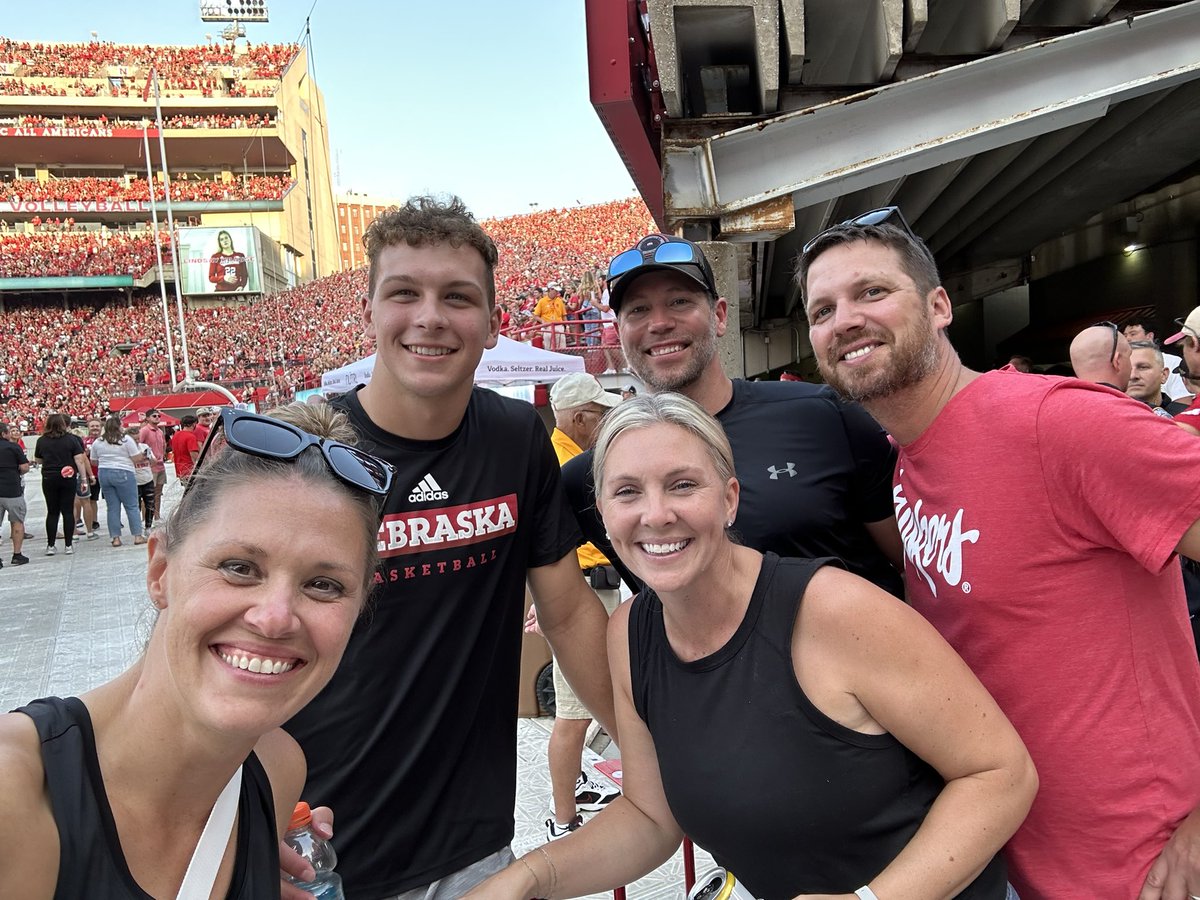 kkpolzin80's tweet photo. Nebraska Volleyball Day was a success! 92k people and we ran into the gym rat! @calejacobsen_ https://t.co/1O1iO4hofJ