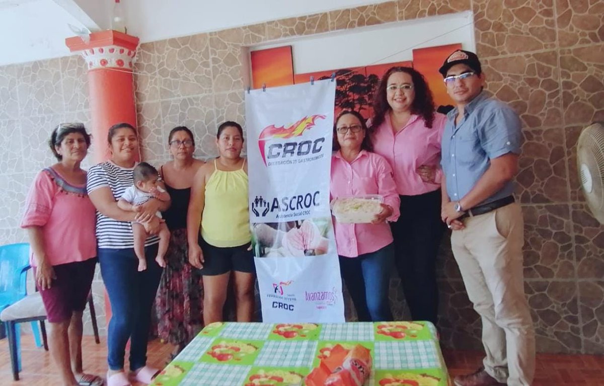 MauCasBol's tweet photo. Continuando con la #ASCROC por @croc_apst y @CROC25_Tab, se impartió la Master Class de Panadería en técnica y preparación de pay Carlota con el objetivo de cuadyuvar en la mejora continua de la economía de los hogares y empoderamiento de las mujeres tabasqueñas @HugoRamosRamire https://t.co/5RFEgpPzvT